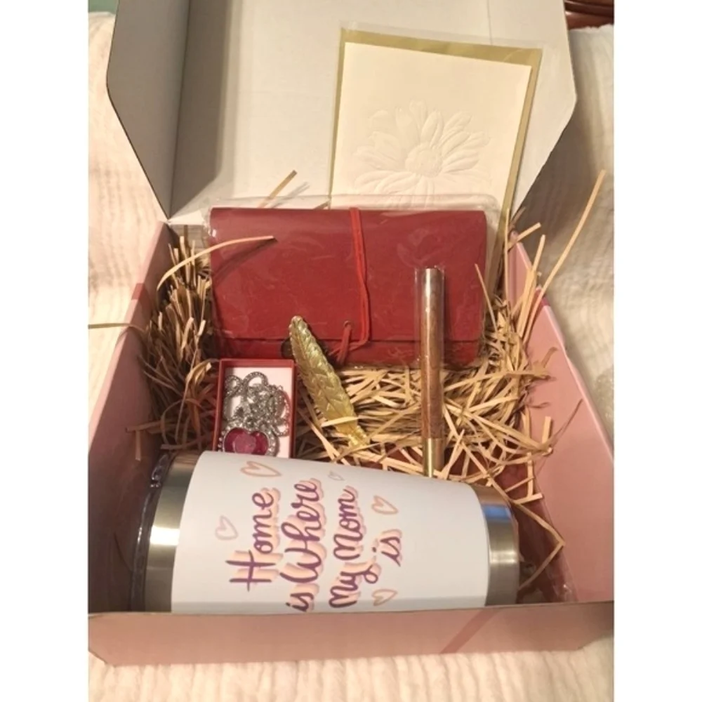 Mom Gift Set Tumblr Necklace Book Present